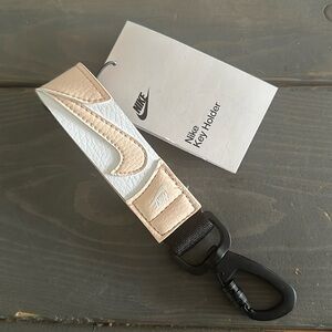 Nike keyholder new